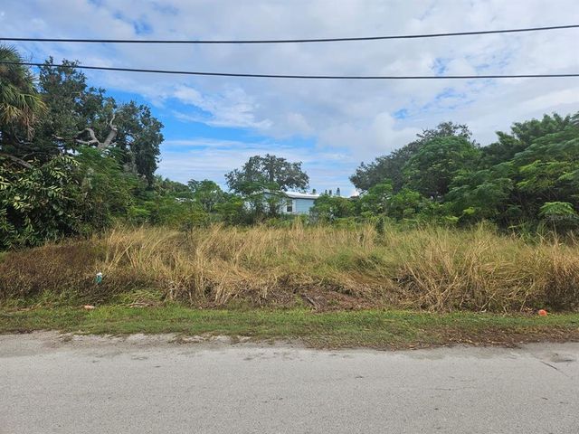 $49,900 | 7359 Sailfish Drive | Hudson