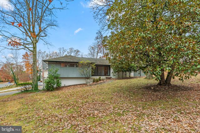 $700,000 | 4825 Great Oak Road | Manor Park