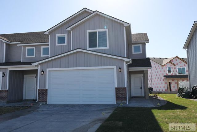 $332,900 | 1195 Jaylee Drive, Unit 4 | Rigby