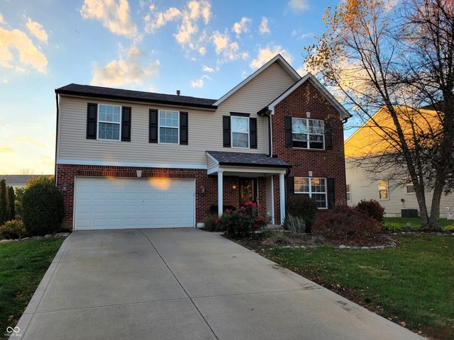 $294,900 | 2338 South Logan Drive | Briarwood Terrace