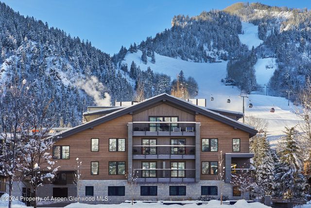 $725,000 | 550 South Spring Street, Unit F810 | Aspen Central Core