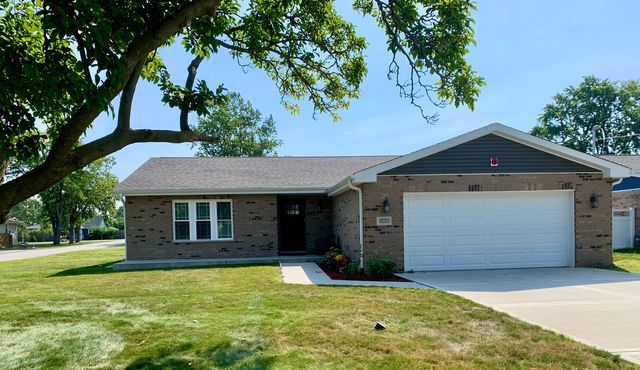 $385,000 | 16001 Lorel Avenue | Oak Forest