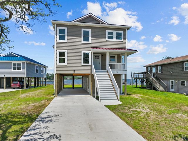 $775,000 | 165 Walnut Island Boulevard | Grandy