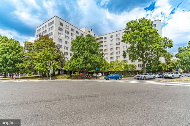 $497,500 | 2475 Virginia Avenue Northwest, Unit 304 | Foggy Bottom