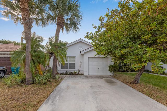 $430,000 | 7067 Chesapeake Circle | Boynton Beach