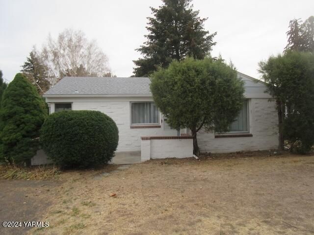 $365,000 | 3404 West Yakima Avenue | Yakima