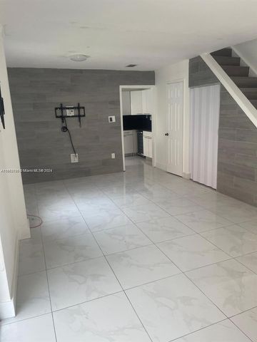 $2,500 | 1590 West 46th Street, Unit 233 | Hialeah