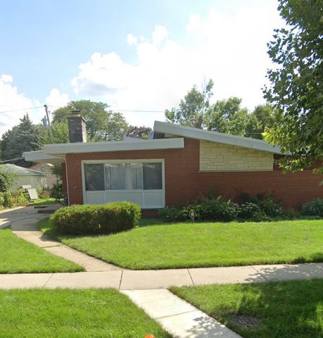 $3,000 | 5127 Estes Avenue | Skokie