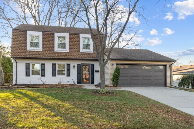 $529,990 | 8 Emerson Drive | Schaumburg