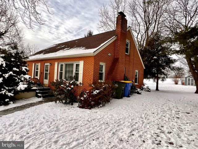 $299,900 | 111 West Church Street | Spry