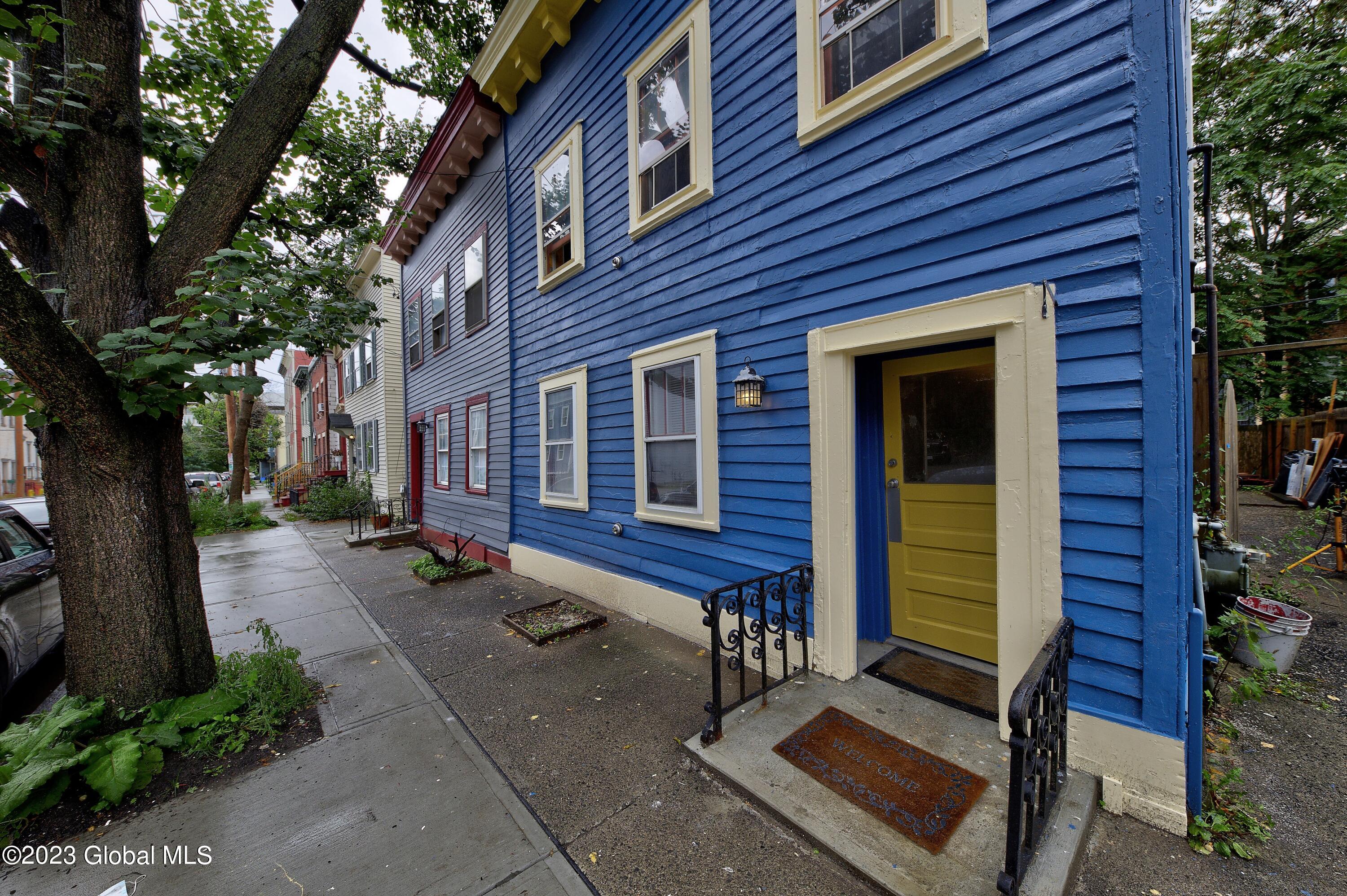 Front historic facade