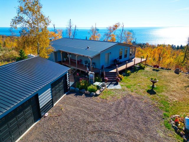 $574,900 | 10173 Little Marais Road | Lake No. 1