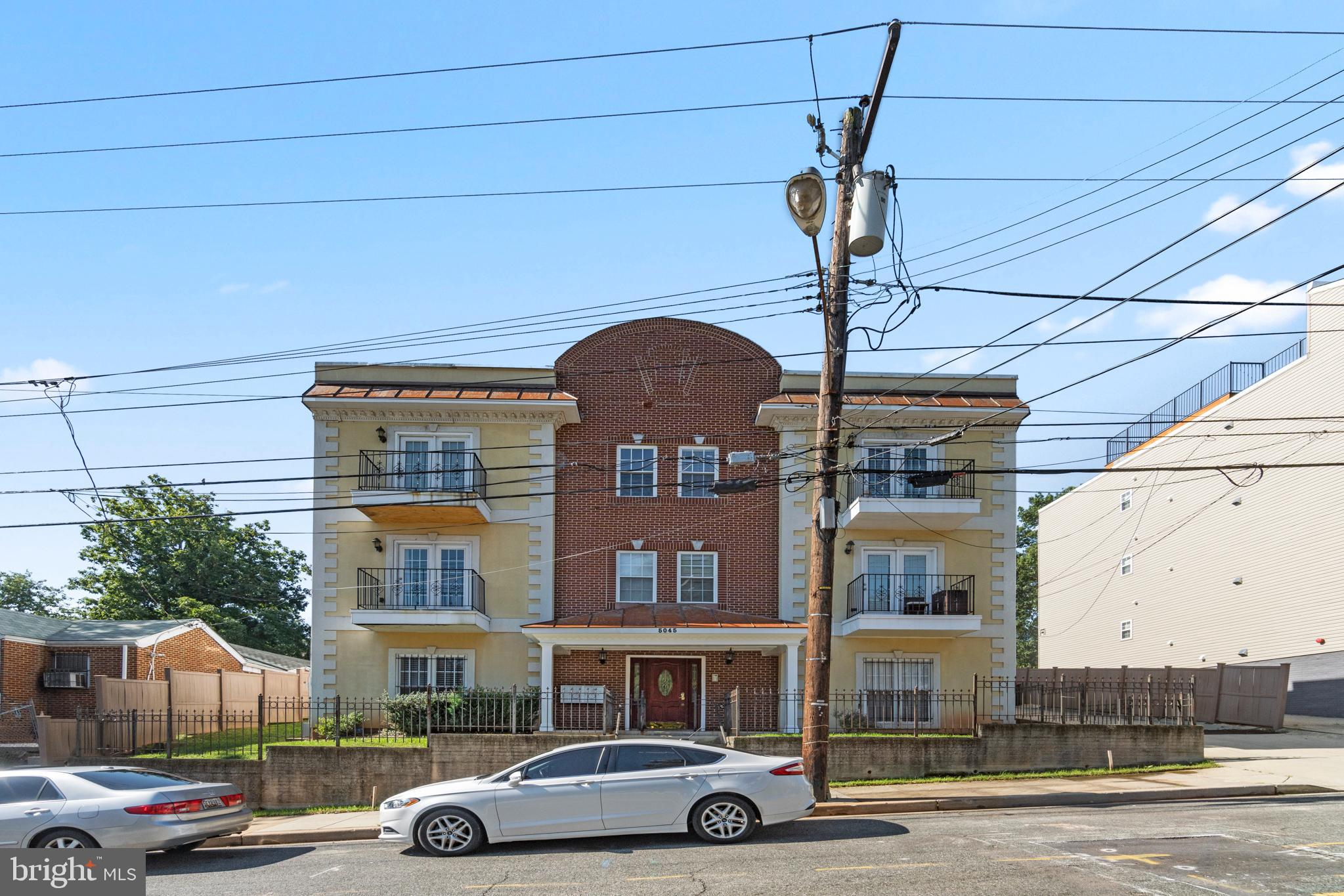 5045 C Street Southeast, Unit 301