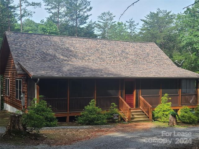 $3,500 | 116 Hilltop Court | Lake Lure