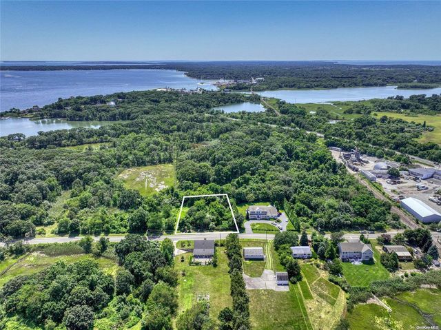 $1,450,000 | 880 Kerwin Boulevard | Greenport West