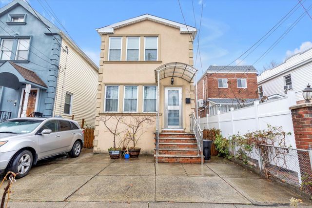 $2,400 | 77-34 160th Street | Hillcrest