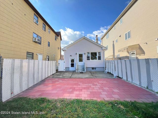 $568,000 | 64 Winham Avenue | New Dorp Beach