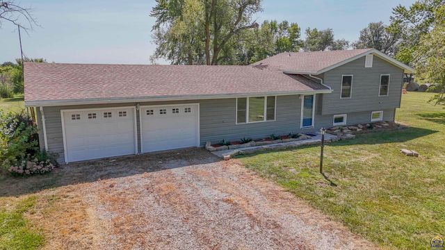 $254,500 | 11884 Hwy 159 Effingham Ks 66023 | Benton