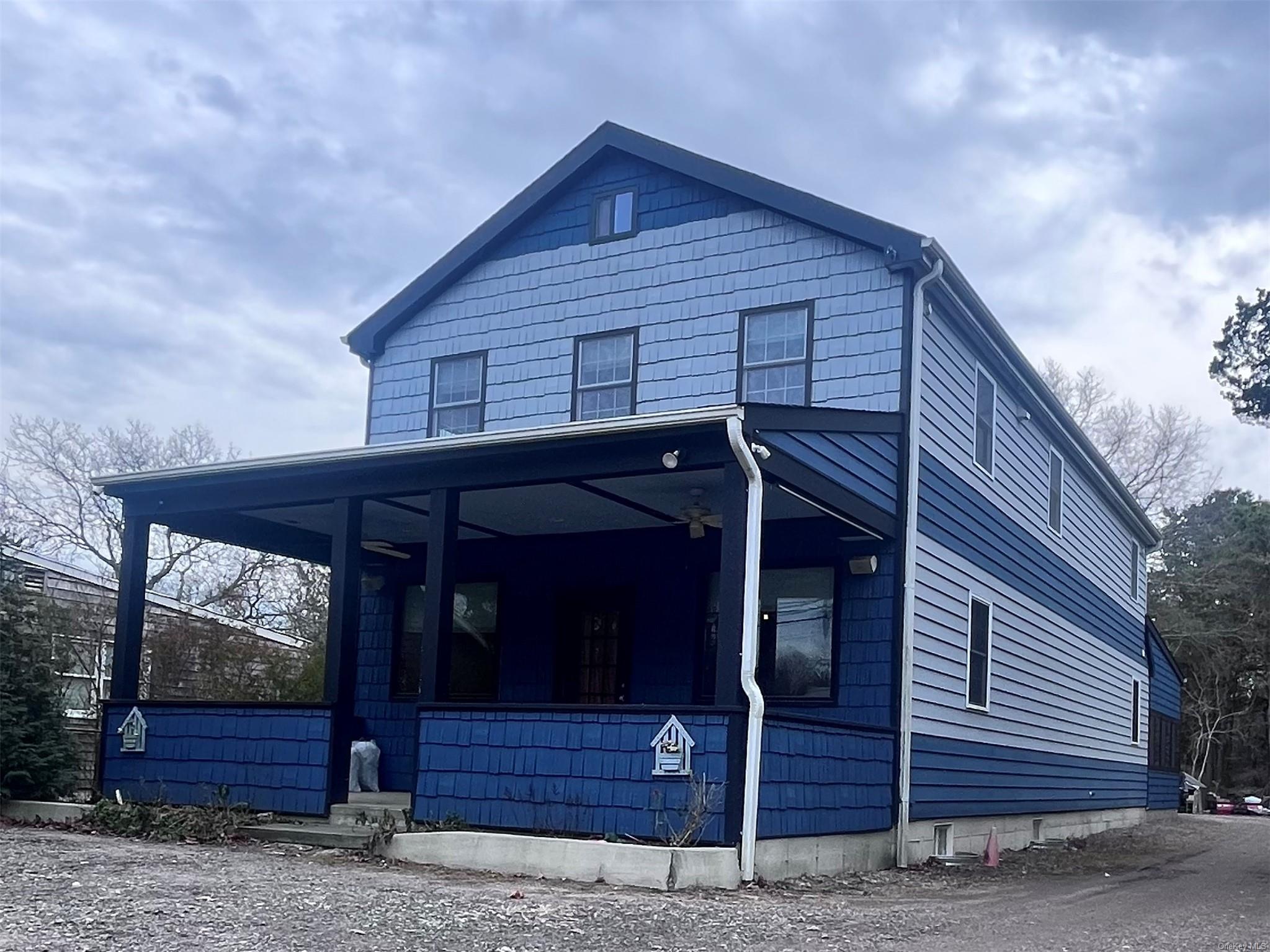 View of front of house with a porch