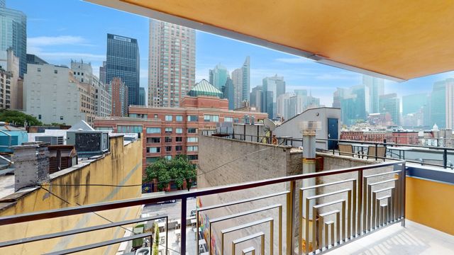 $3,800 | 402 West 50th Street, Unit 4R | Hell's Kitchen