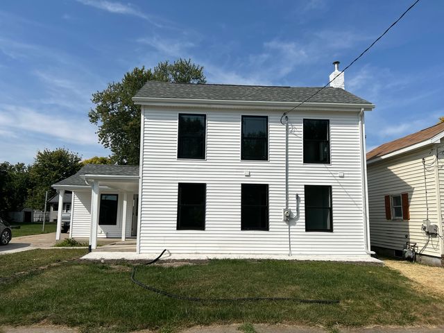 $179,000 | 126 South Commercial Avenue | Amboy