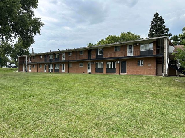 $795 | 250 North Entrance Avenue, Unit 2A | Kankakee