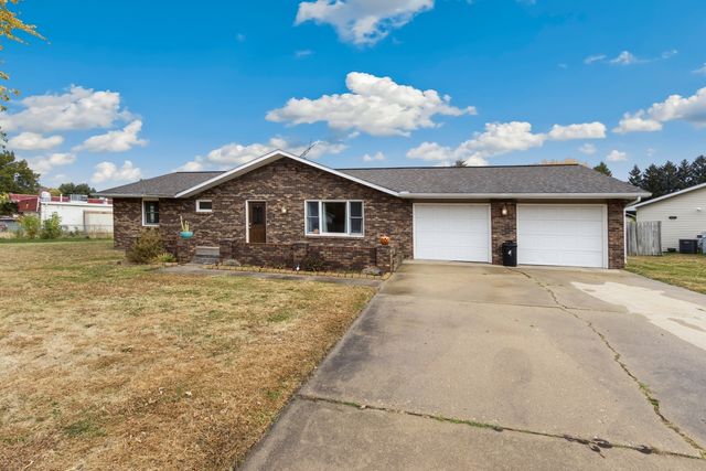 $154,900 | 601 Marsha Lane | Rock Falls