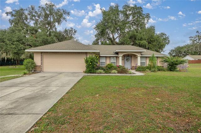 $325,000 | 213 West Lady Lake Boulevard | Lady Lake