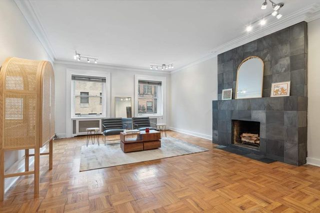 $585,000 | 111 East 36th Street, Unit 5B | Murray Hill