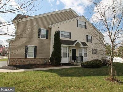 $819,900 | 62 Brecknock Court | Newtown Township - Bucks County