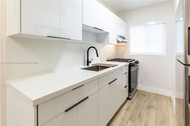 $249,000 | 8129 Abbott Avenue, Unit 5 | North Beach