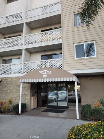 $380,000 | 3565 Linden Avenue, Unit 306 | Bixby Knolls