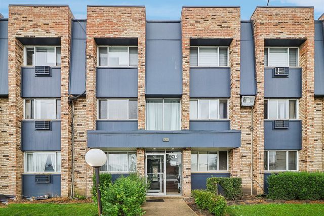 $279,000 | 8629 1/2 West Foster Avenue, Unit 1A | O'Hare