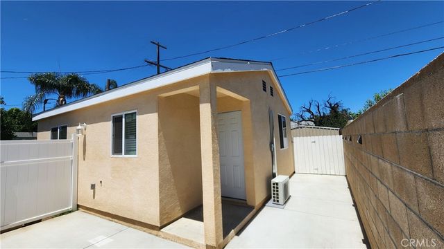 $2,000 | 18653 Cohasset Street | Reseda