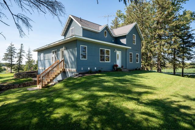 $500,000 | 20950 460th Street | Pine Island Township - Goodhue County