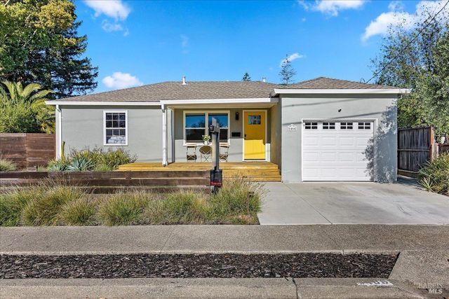 $835,000 | 1466 Ash Street | Fuller Park