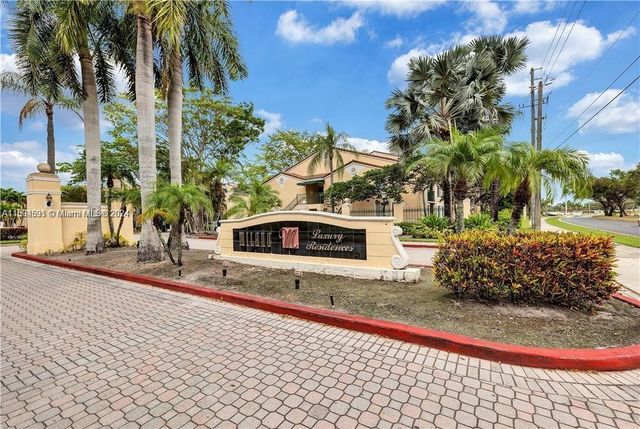 $2,450 | 1715 Village Boulevard, Unit 208 | The Villages of Palm Beach Lakes