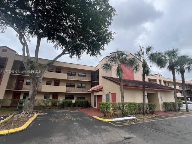 $1,800 | 3400 Foxcroft Road, Unit 201 | Miramar Club Condominiums