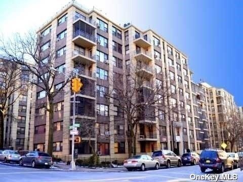 $2,000 | 98-19 64th Avenue, Unit 2D | Rego Park