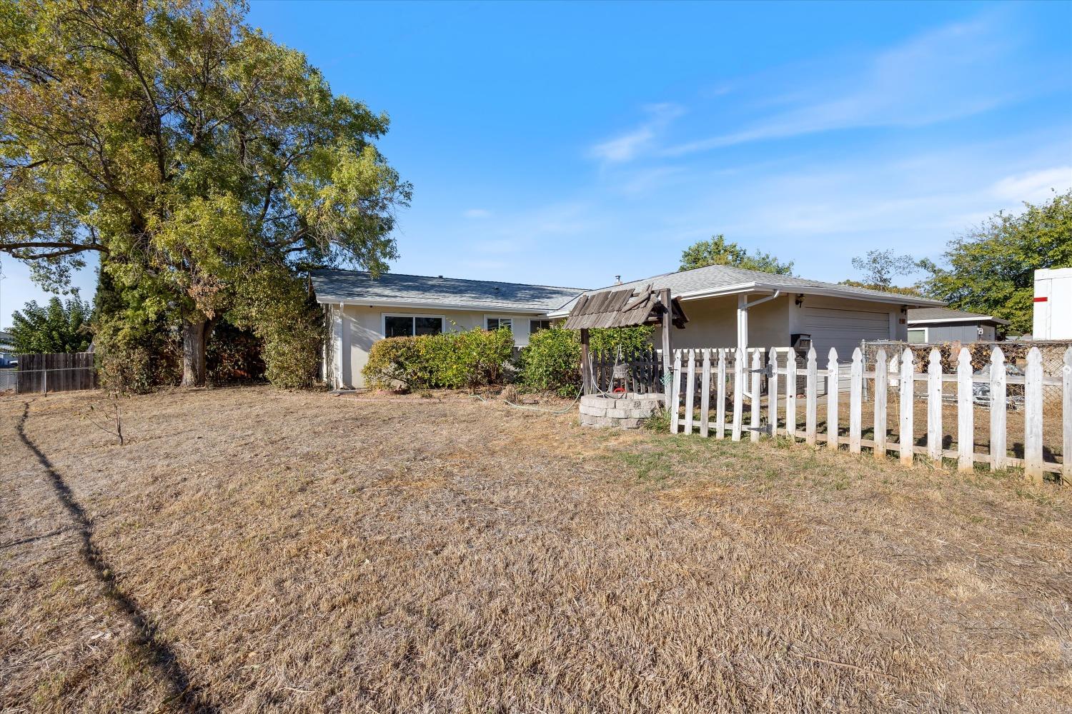 Corner Lot with 2 RV accesses