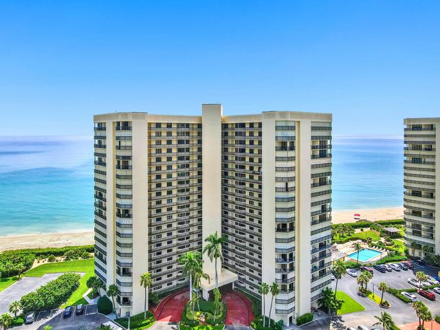 $690,000 | 9500 South Ocean Drive, Unit 901 | Islandia