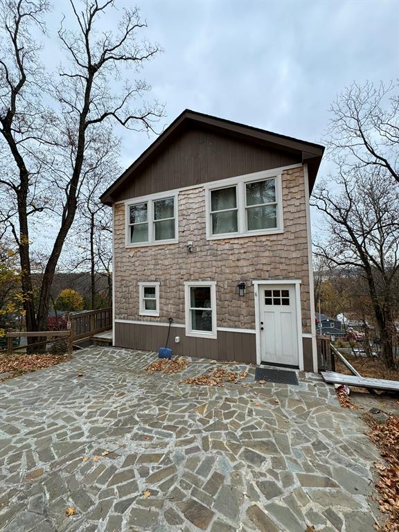 Front / stone patio