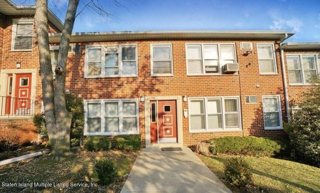 $124,900 | 485 Armstrong Avenue, Unit E1 | Great Kills