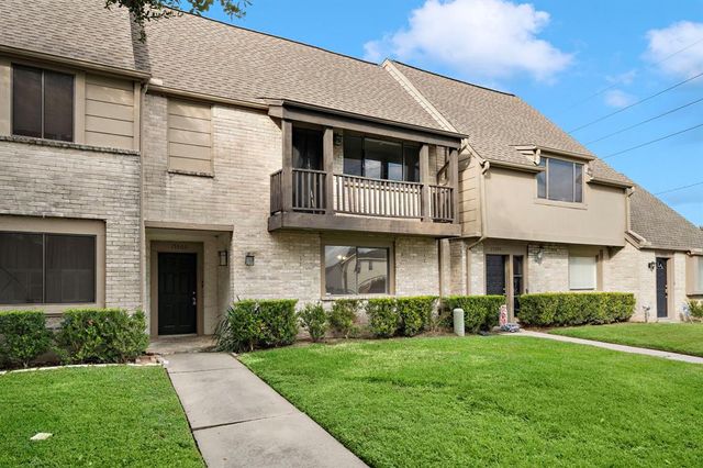 $160,000 | 15306 Falmouth Avenue, Unit 403 | Langham Creek Colony