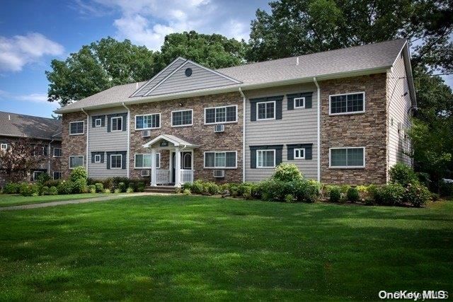 $2,715 | 562 New Highway, Unit 71C | Hauppauge