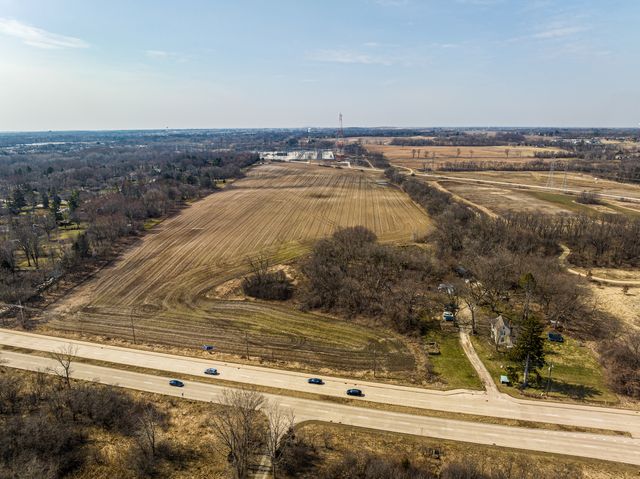 $4,600,000 | 31132-31140 North Milwaukee Avenue | Libertyville Township - Lake County