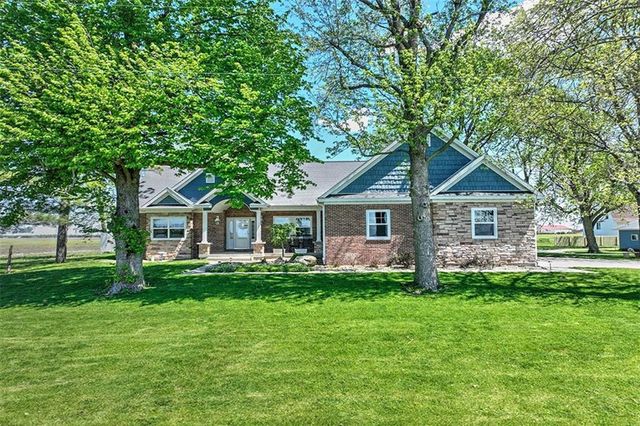 $450,000 | 4480 North Bearsdale Road | Hickory Point Township - Macon County