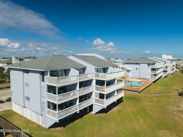 $520,000 | 1311 South Lake Park Boulevard, Unit 42B | Carolina Beach