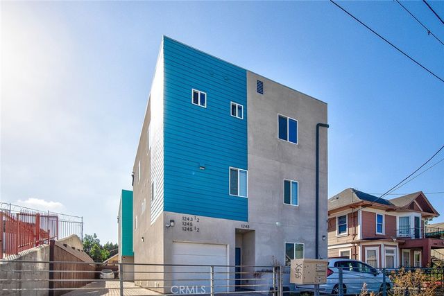 $2,950,000 | 1243 South Catalina Street | Pico Union