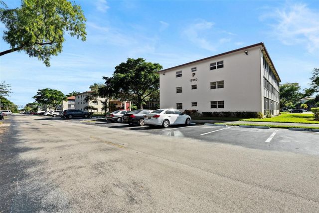 $130,000 | 13350 Southwest 1st Street, Unit 206P | Century Village